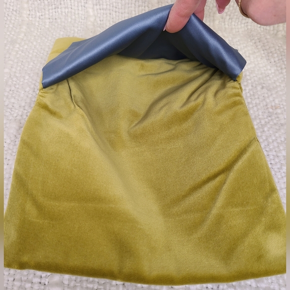 💛 Gucci Limited Edition Yellow Velvet X-Large Sunglass Pouch - Picture 3 of 7